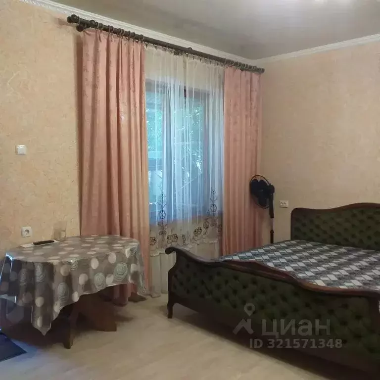 Дом в Крым, Алупка ул. Щепкина, 1 (25 м) - Фото 1