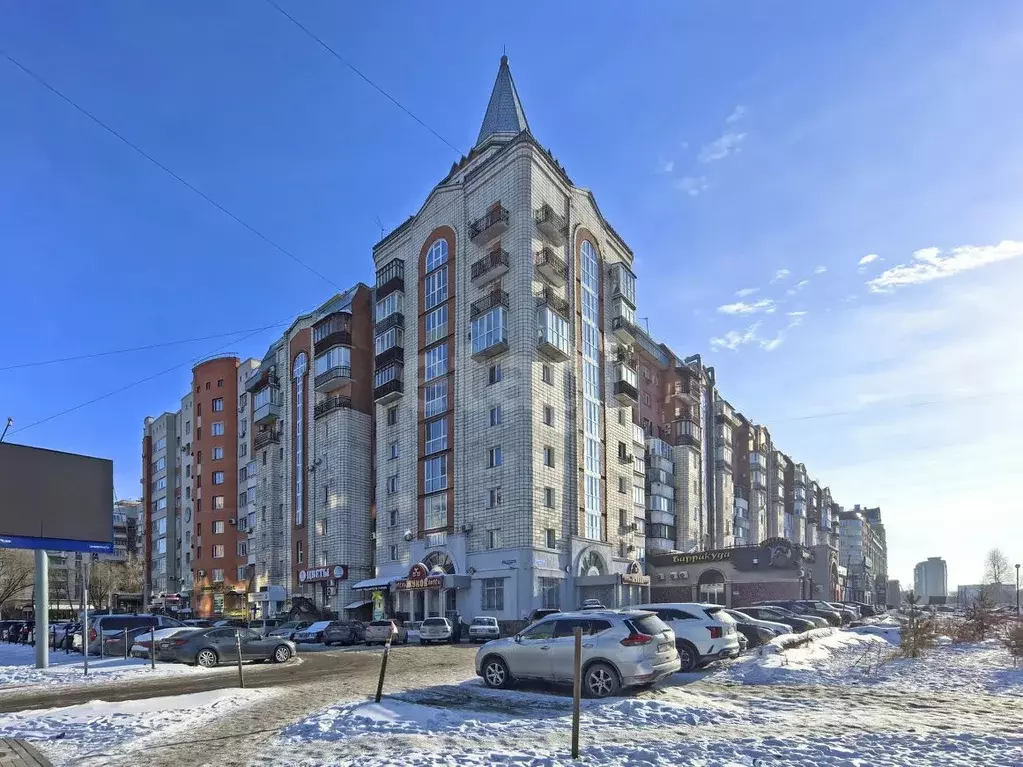4-к кв. Омская область, Омск ул. Маршала Жукова, 105 (119.0 м) - Фото 1