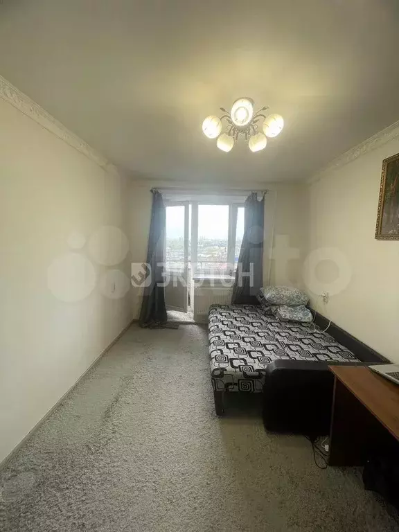 Комната 12 м в 5-к., 11/15 эт. - Фото 1