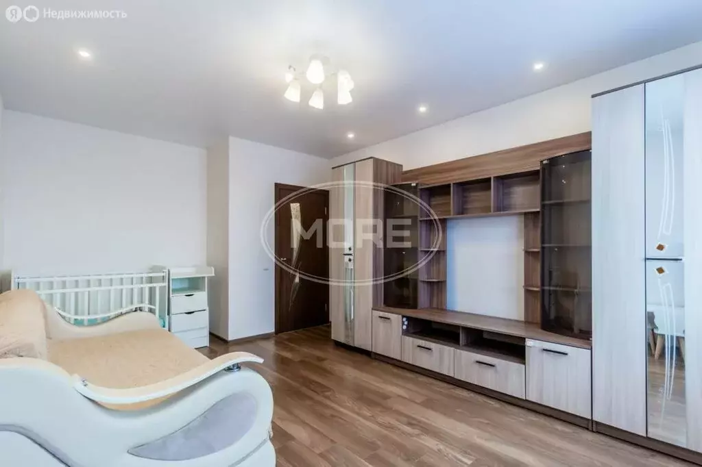 1-комнатная квартира: Калининград, улица Виктора Денисова, 16к2 (42.7 ... - Фото 0