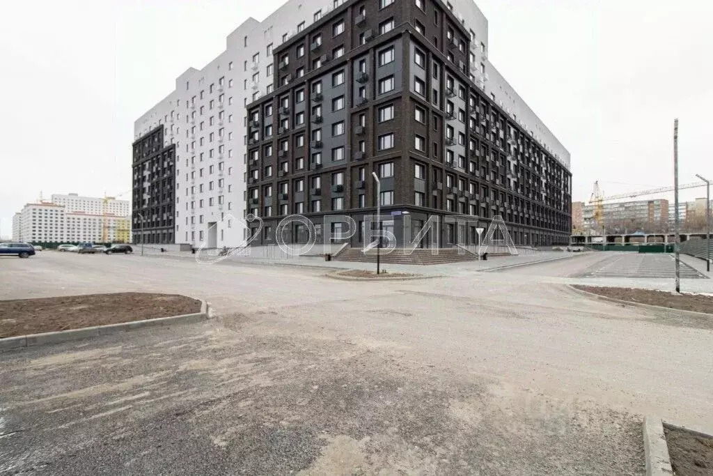 3-к кв. Тюменская область, Тюмень Новгородская ул., 14 (99.5 м) - Фото 2