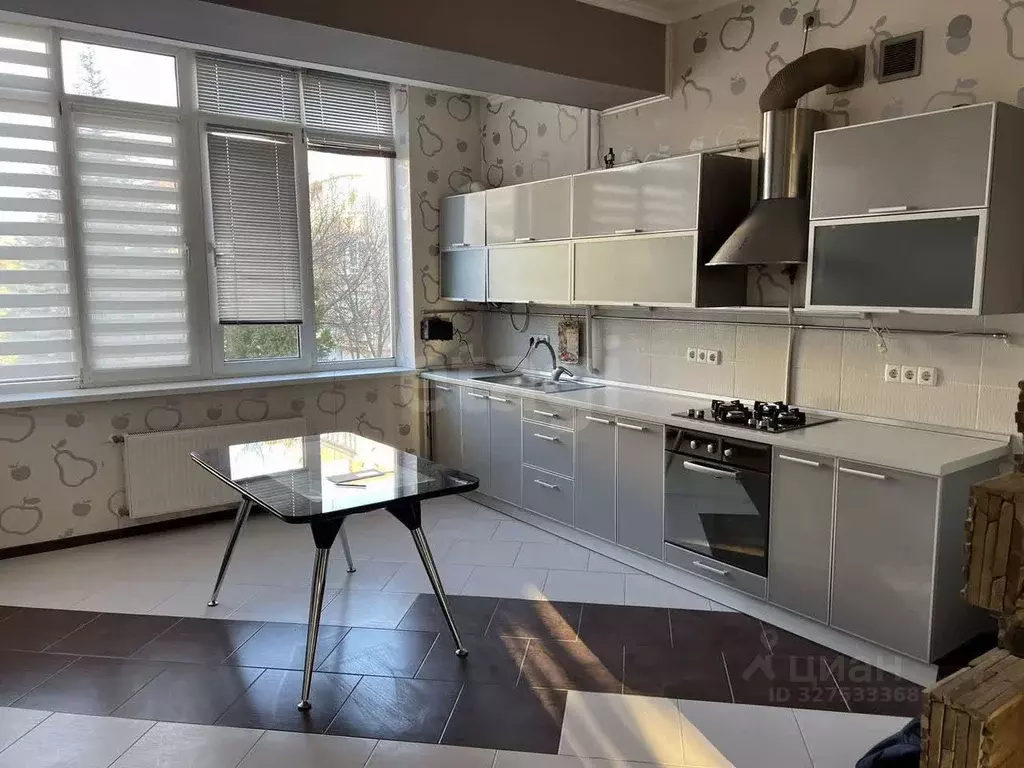 2-к кв. Крым, Симферополь ул. Луговая (85.7 м) - Фото 1