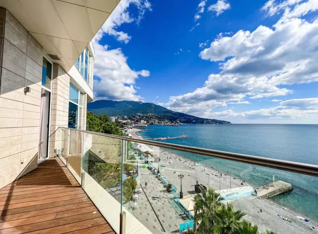 2-к кв. Крым, Ялта Приморский парк имени Гагарина кв-л, 1 (68.8 м) - Фото 2