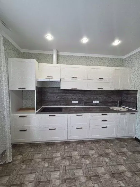 2-к кв. Оренбургская область, Оренбург Салмышская ул., 63 (60.2 м) - Фото 0