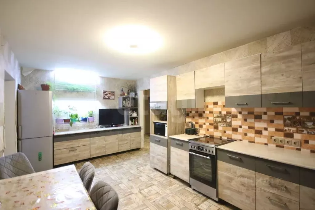 Дом в Ямало-Ненецкий АО, Новый Уренгой Северянин ДНТ, ул. Цветочная ... - Фото 1