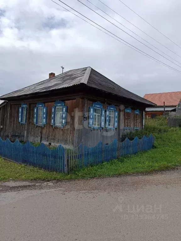 Дом в Красноярский край, Козулька пгт ул. 40 лет Победы, 104 (32 м) - Фото 1