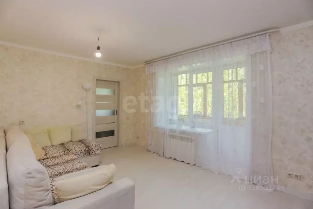 3-к кв. Иркутская область, Ангарск 85-й кв-л, 92 (53.6 м) - Фото 0