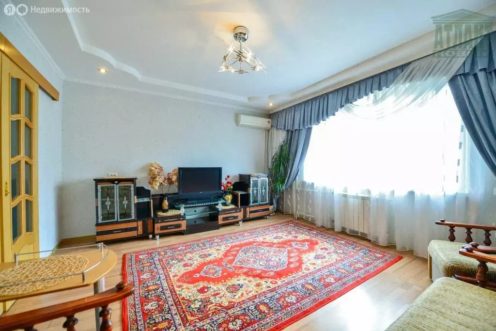 3-комнатная квартира: Хабаровск, Беломорская улица, 65 (67.5 м) - Фото 2