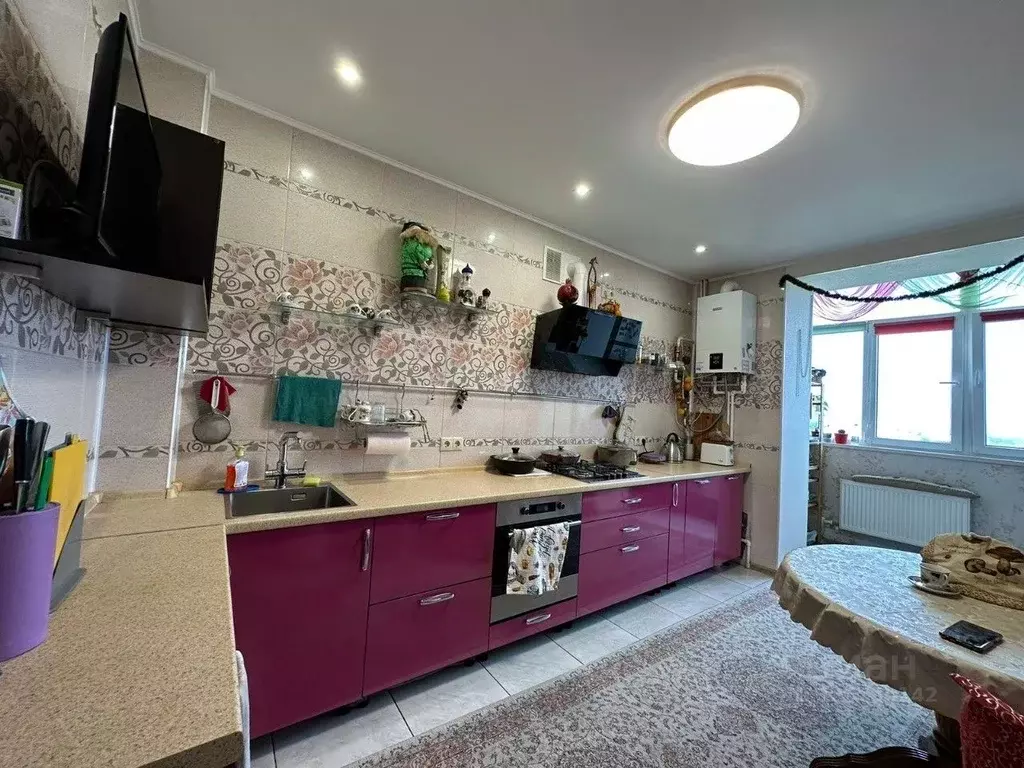 3-к кв. Крым, Феодосия ул. Крымская, 1Г (92.0 м) - Фото 1