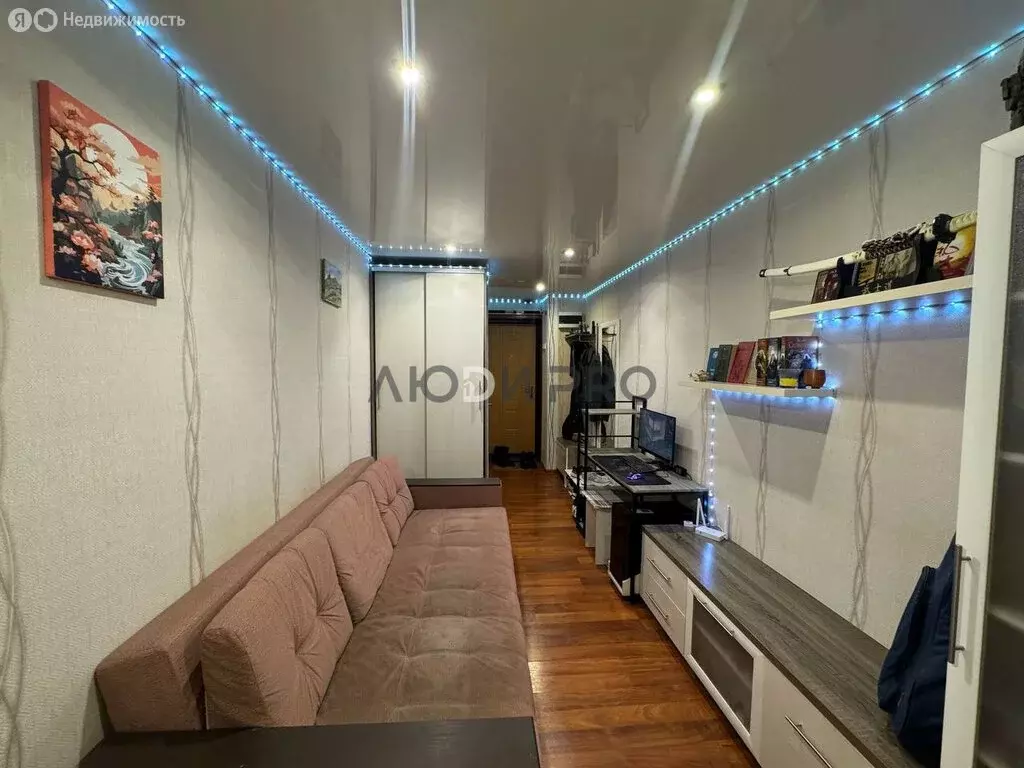 Квартира-студия: Балаково, улица Шевченко, 104 (13.5 м) - Фото 1