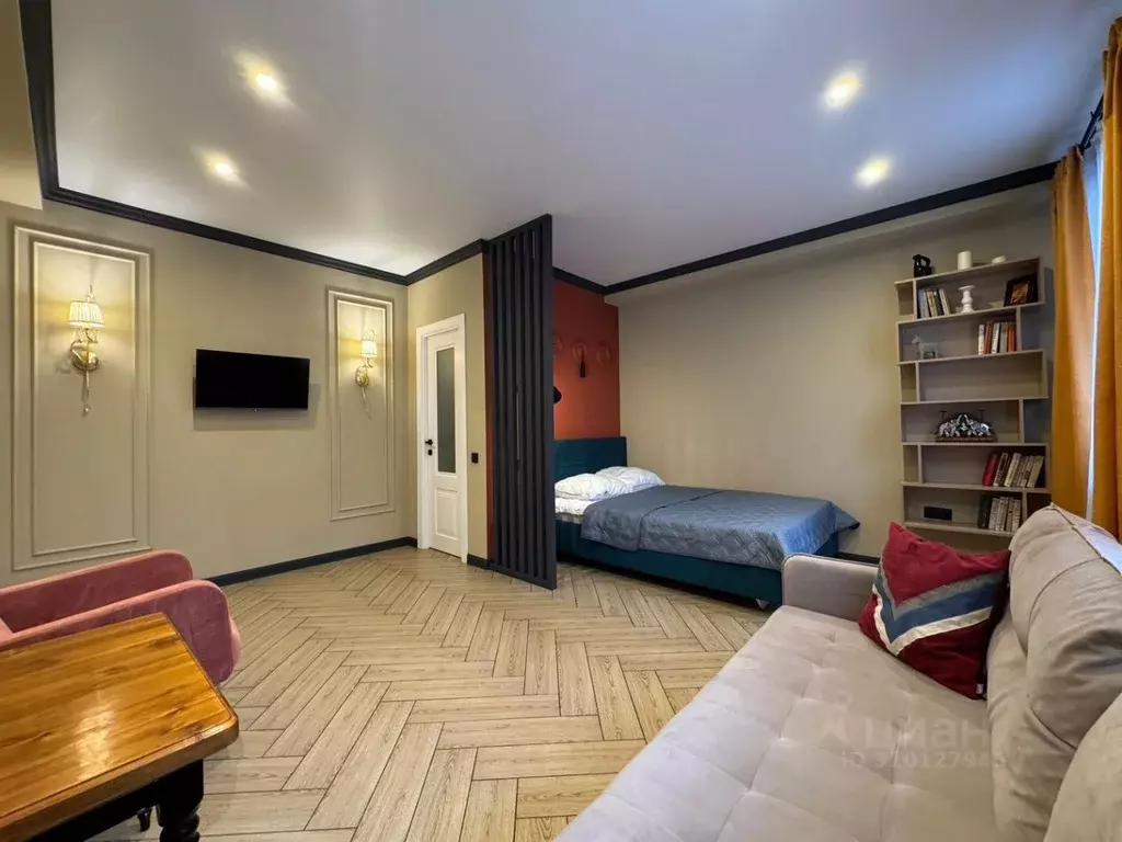 1-к кв. Тюменская область, Тюмень ул. 50 лет Октября, 1а (45.0 м) - Фото 1