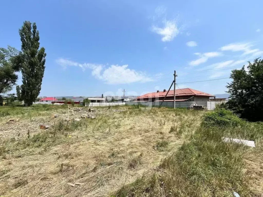 Участок в Крым, Симферопольский район, Добровское с/пос, с. Заречное ... - Фото 2