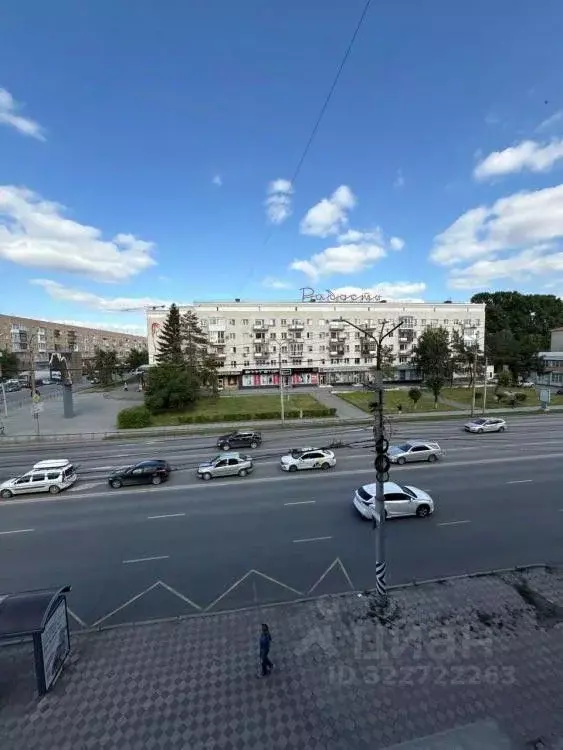 2-к кв. Омская область, Омск просп. Карла Маркса, 12 (49.9 м) - Фото 1