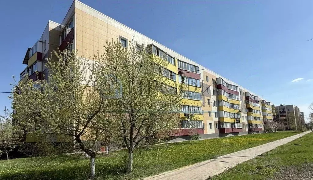 1-к кв. Белгородская область, Новый Оскол Ливенская ул., 138 (37.2 м) - Фото 0
