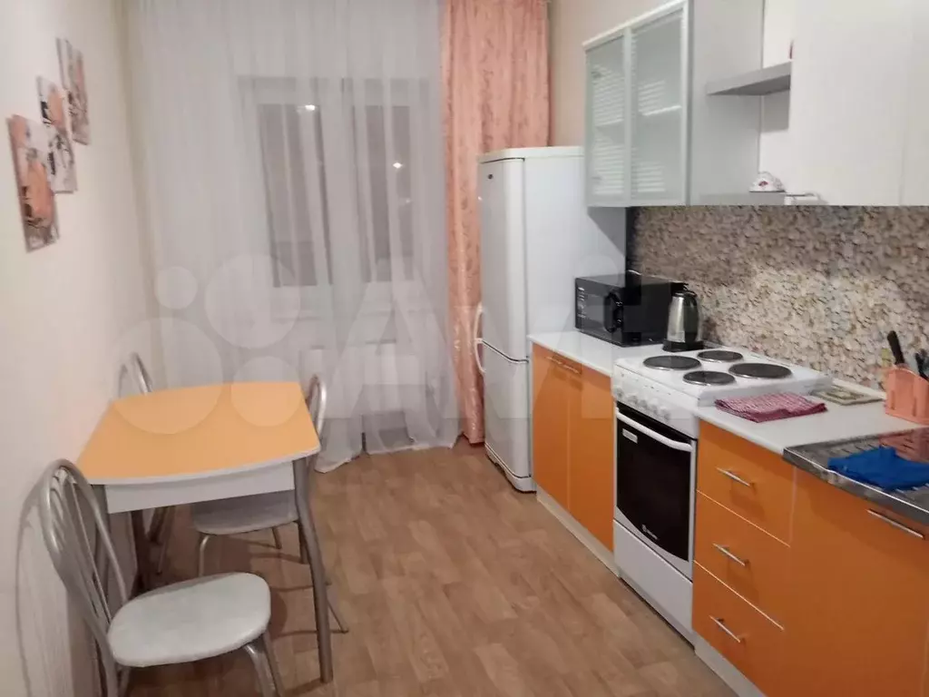 1-к. квартира, 40 м, 3/11 эт. - Фото 0