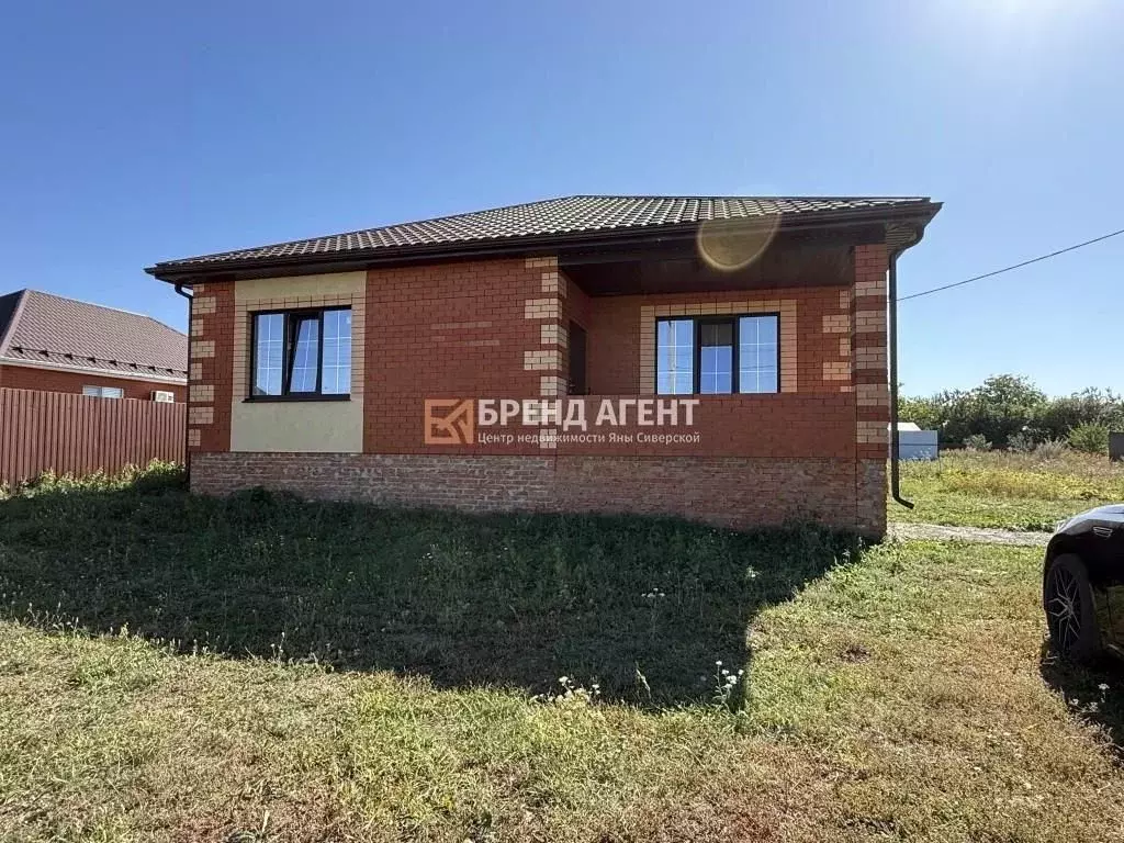 Дом в Белгородская область, Корочанский район, Мелиховское с/пос, с. ... - Фото 2