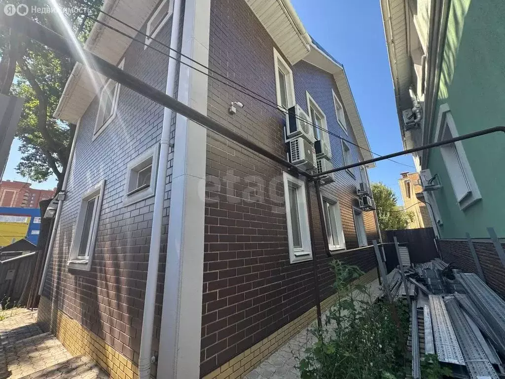 Дом в Оренбург, Туркестанская улица (297 м) - Фото 0