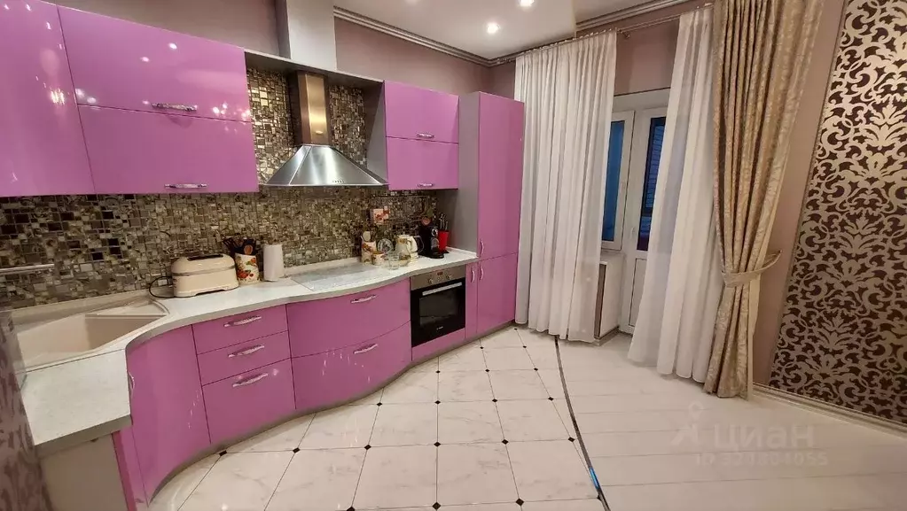 2-к кв. Татарстан, Казань ул. Сибгата Хакима, 15 (81.5 м) - Фото 1