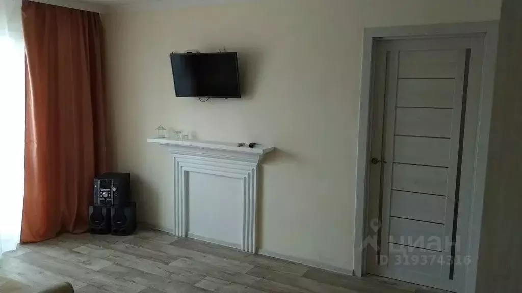 2-к кв. Крым, Евпатория ул. Интернациональная, 109 (41.0 м) - Фото 0