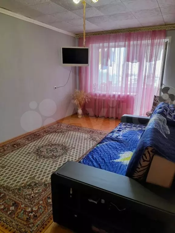 1-к. квартира, 37 м, 4/9 эт. - Фото 0