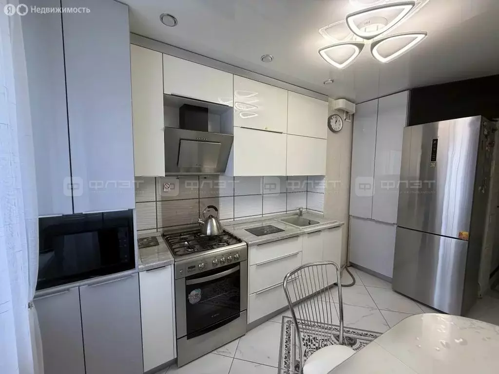 2-комнатная квартира: Казань, улица Адоратского, 46 (66 м) - Фото 2