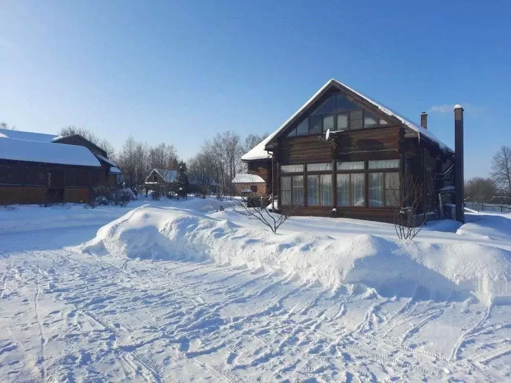 Дом в Смоленская область, Угранский муниципальный округ, с. Знаменка ... - Фото 2