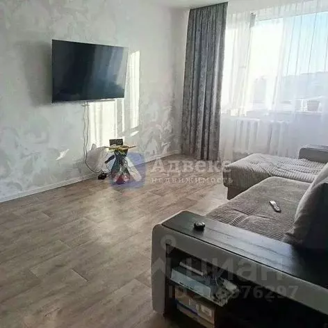 2-к кв. Тюменская область, Тюмень ул. Малыгина, 82 (56.0 м) - Фото 1