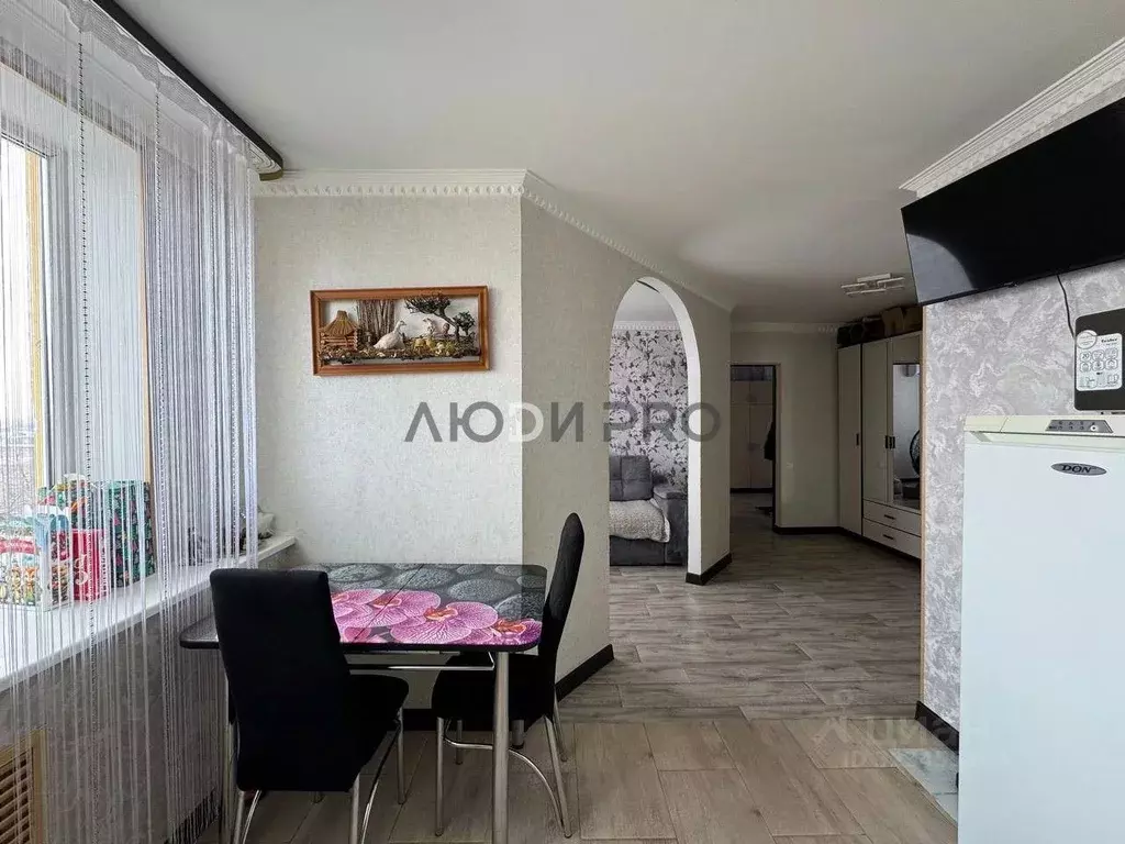 3-к кв. Саратовская область, Саратов Тверская ул., 53 (66.5 м) - Фото 2