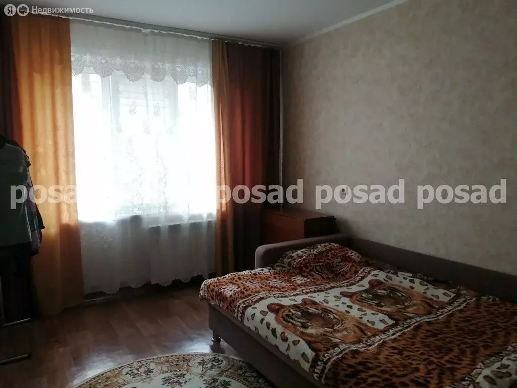 3-комнатная квартира: Красноярск, улица Гусарова, 2 (66 м) - Фото 0