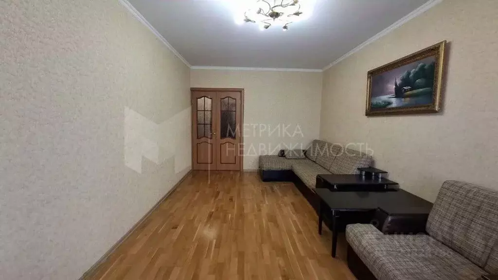 2-к кв. Тюменская область, Тюмень ул. 50 лет Октября, 24к2 (63.5 м) - Фото 1