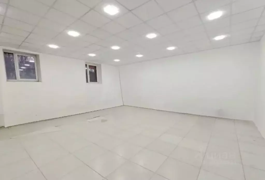 Помещение свободного назначения в Свердловская область, Екатеринбург ... - Фото 1