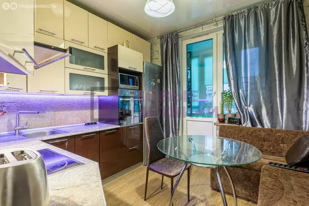 2-комнатная квартира: Мурино, улица Шувалова, 25к1 (47 м) - Фото 1