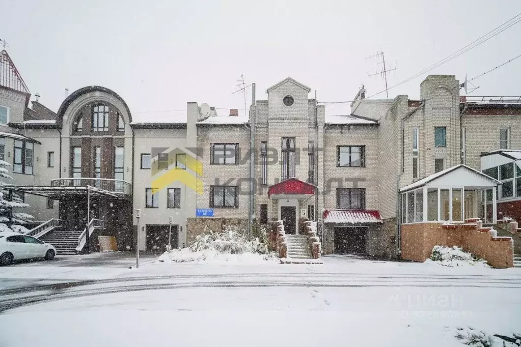 Дом в Омская область, Омск ул. Суворова, 88/4 (483 м) - Фото 1