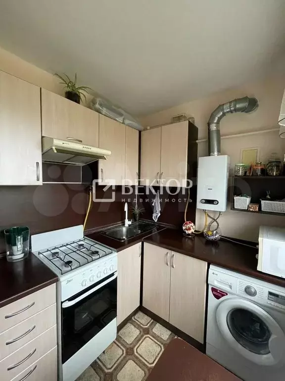 1-к. квартира, 28,7 м, 1/3 эт. - Фото 1