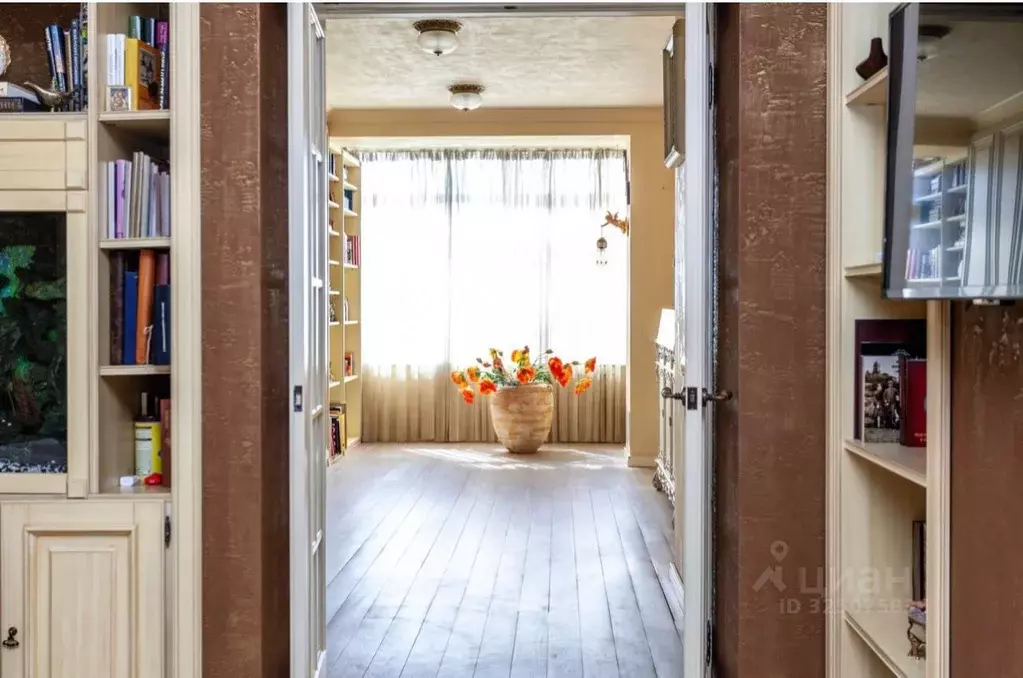 Свободной планировки кв. Москва ул. Врубеля, 8 (130.0 м) - Фото 1