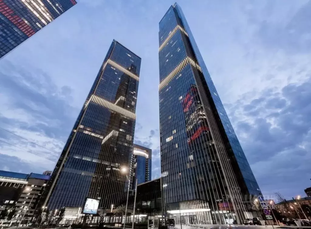 Гараж в Москва 1-й Красногвардейский проезд, 22с2 (15 м) - Фото 2