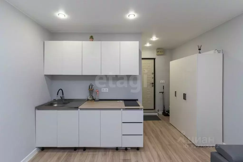 Студия Тюменская область, Тюмень ул. 30 лет Победы, 105 (16.9 м) - Фото 1