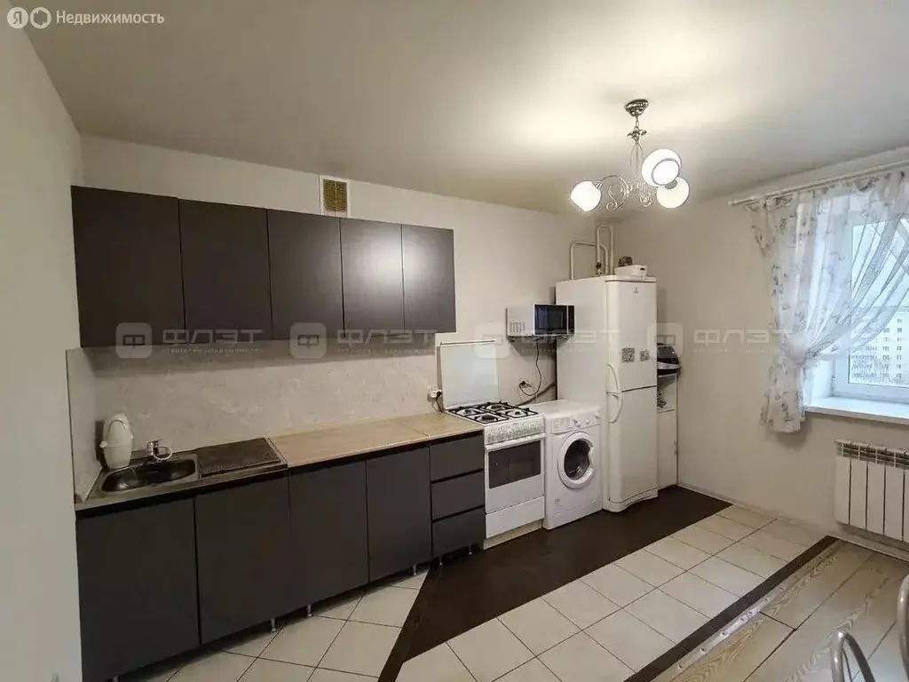 2-комнатная квартира: Казань, улица Сафиуллина, 26А (56.4 м) - Фото 2