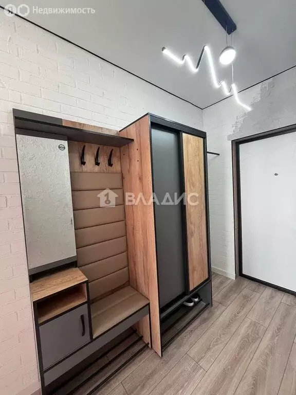 Квартира-студия: посёлок Шушары, Окуловская улица, 18 (22 м) - Фото 1