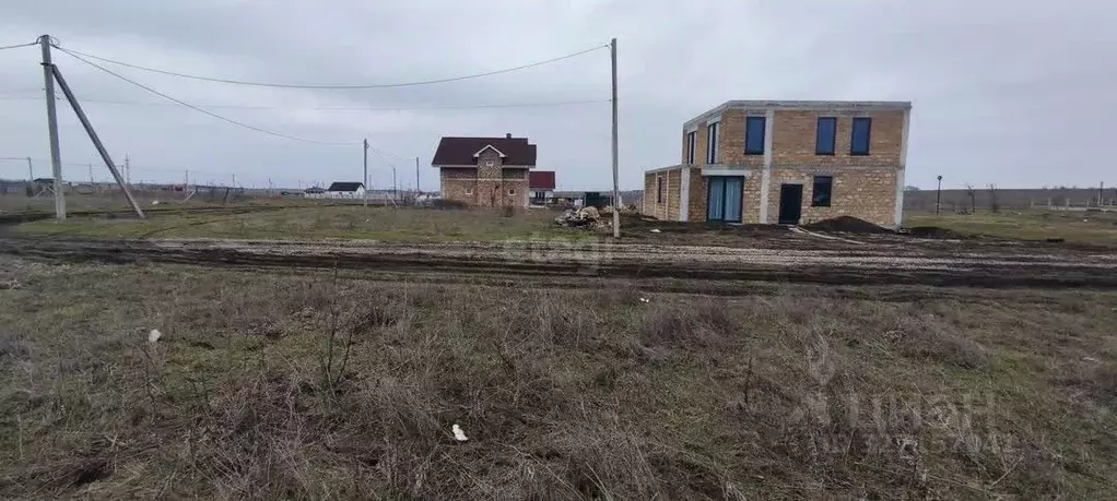 Участок в Крым, Симферопольский район, с. Мирное ул. 75 лет Победы ... - Фото 1