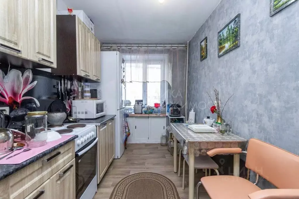 2-к кв. Тюменская область, Тюмень Курортная ул., 53 (47.6 м) - Фото 0