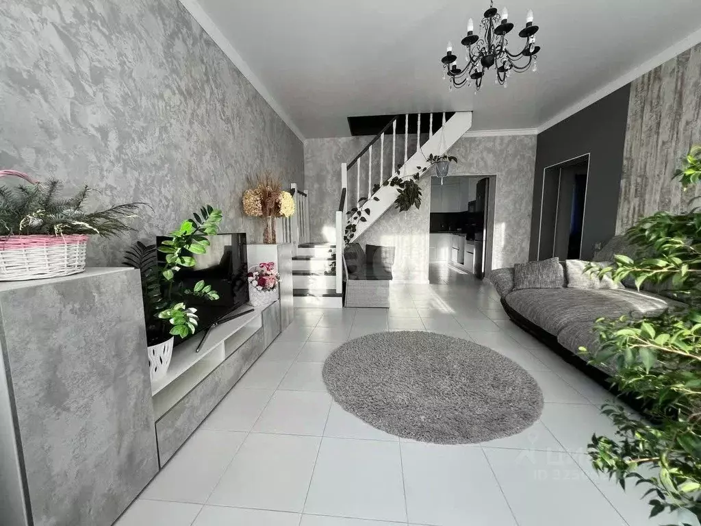 Дом в Белгородская область, Старооскольский городской округ, Чумаки ... - Фото 1