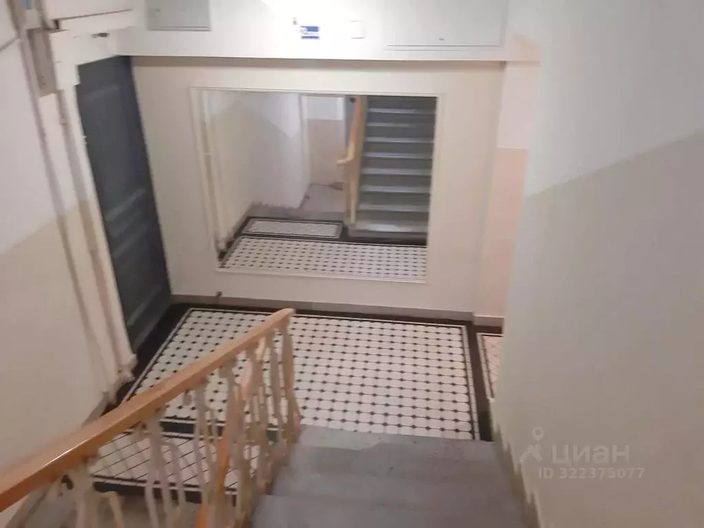 Комната Москва Валовая ул., 10 (19.8 м) - Фото 1