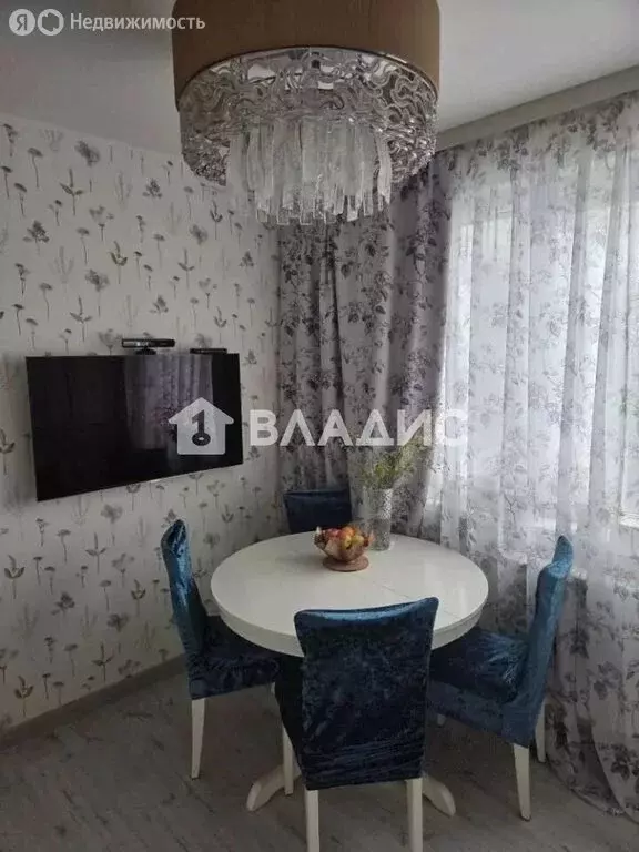 3-комнатная квартира: Москва, улица Маршала Захарова, 10к2 (74.2 м) - Фото 1