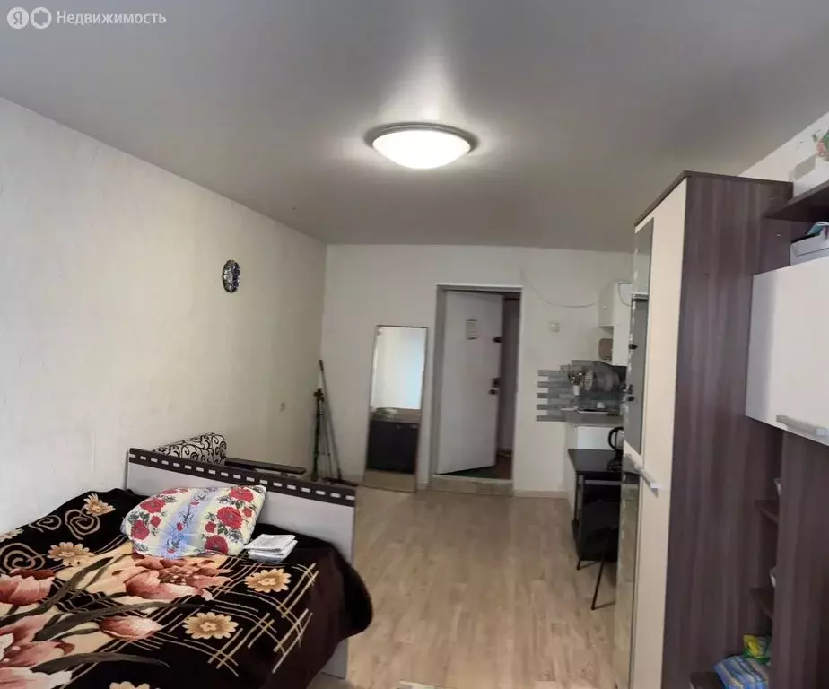 1к в 5-комнатной квартире (17.4 м) - Фото 0
