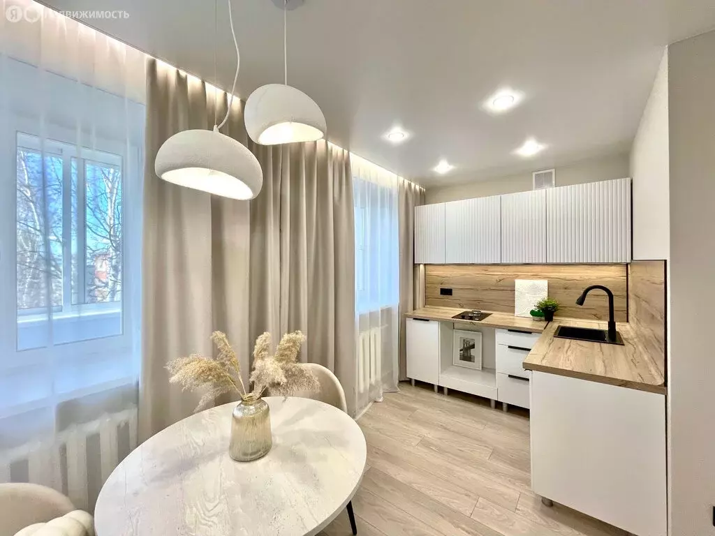 3-комнатная квартира: Иркутск, улица Красных Мадьяр, 141 (53 м) - Фото 1