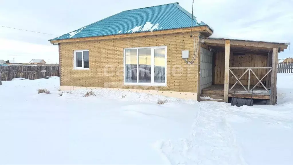 Дом в Иркутская область, Эхирит-Булагатский район, пос. Усть-Ордынский ... - Фото 1