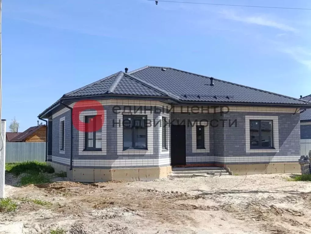 Дом в Тюменская область, Тюменский район, д. Зубарева Центральная ул. ... - Фото 0