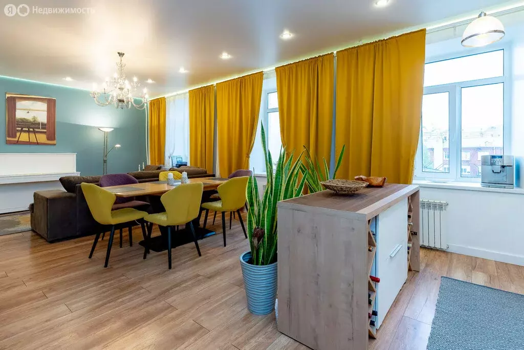 3-комнатная квартира: Санкт-Петербург, Большая Посадская улица, 9/5Б ... - Фото 1