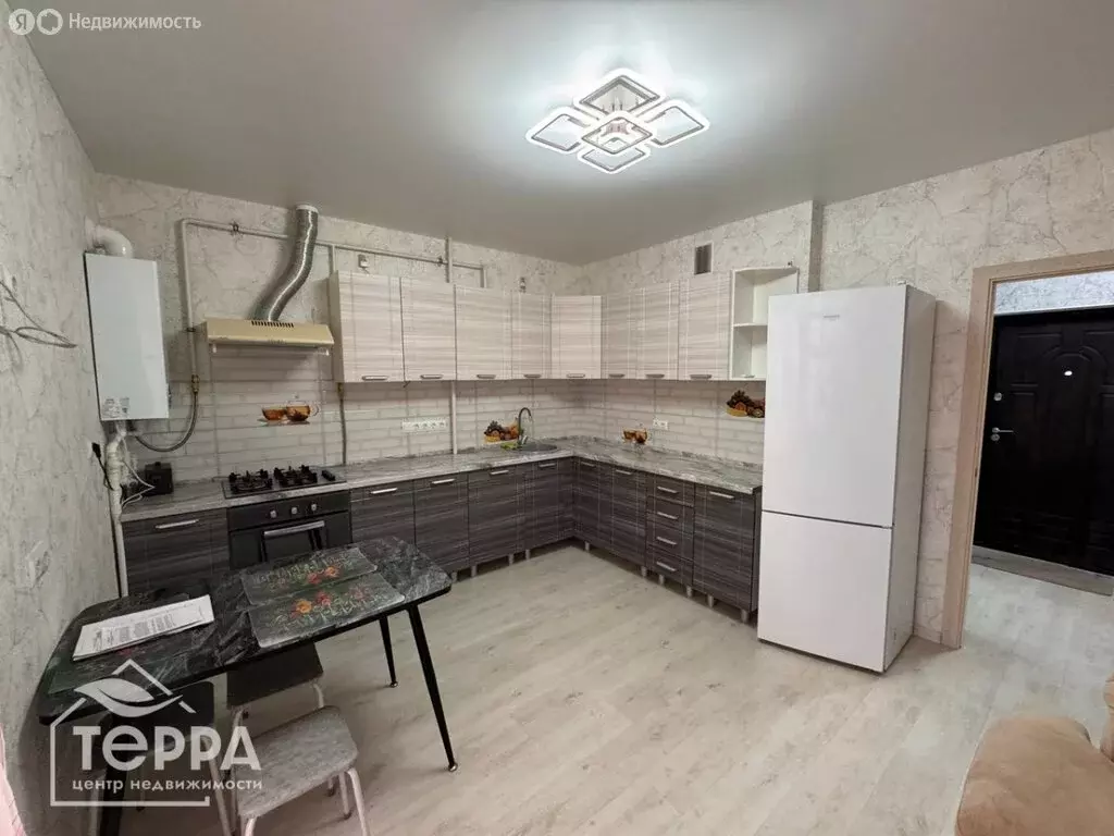 1-комнатная квартира: Евпатория, улица Чапаева, 28Л (43 м) - Фото 2